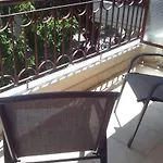 Jazzyhome In Apartament Wolos